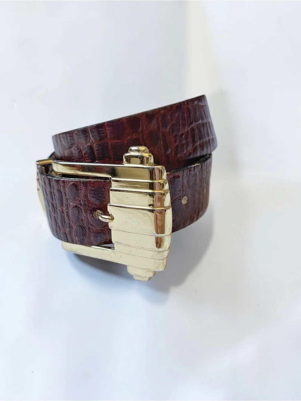 The Ritz Collection Croc-Embossed Leather Brown Belt Art Deco Gold Buckle XS
